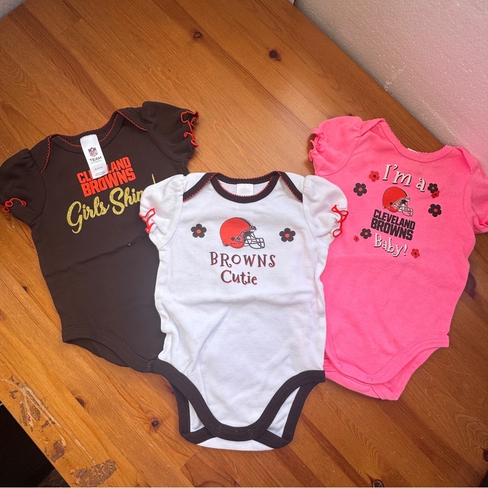 Cleveland Browns Kids One Pieces - Brown, White, Pink size 6-12 months bundle - Picture 2 of 7